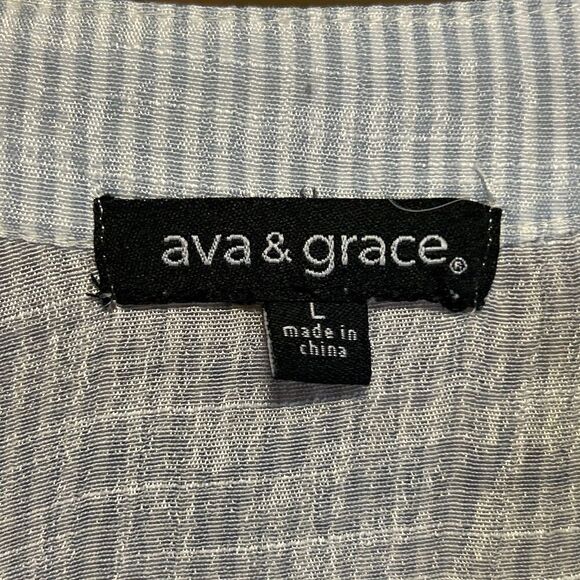 Ava & Grace Striped Henley Top - Size Large - Picture 5 of 5